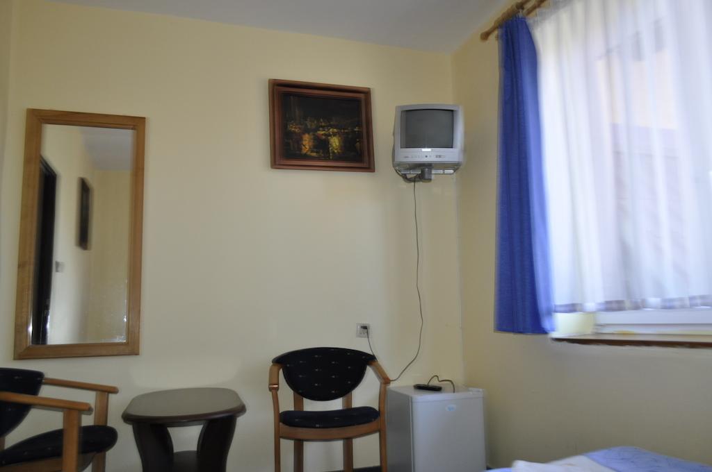 Pensjonat Resident Krynica Morska Rom bilde